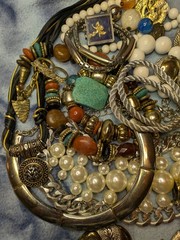 Lovely Vintage Jewelry Lot~ 1 Lb 14 oz See Photos!