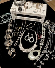 Vintage To Modern Mixed Estate Costume Jewelry Lot Silver Tone Rhinestones More