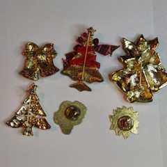 Vintage Christmas Brooches Trees / Bells / Santa / Poinsettia pins lot Of 6