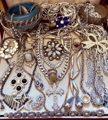 Vintage Estate Costume Jewelry Lot! MONET, NAPIER and more!