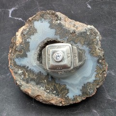 Vtg 1950s CZ Signet Mens Ring Hand Engraved w/CZ Accents in 925 Sterling Silver