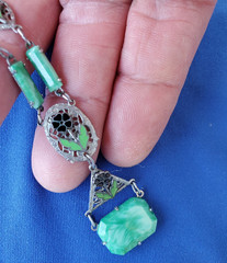 ORIGINAL Art DECO 1920 CZECH GREEN PEKING GLASS ENAMEL FILIGREE Rhodium NECKLACE