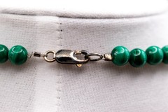 Vintage Malachite Beaded Necklace 16.5″ Graduated Figure 8 Statement Strand 34g