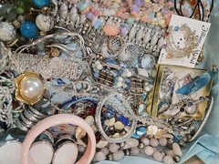 Beautiful Lot Of Estate Jewelry, Turquise, Teal & Green Many Signed