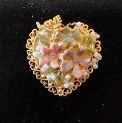 Sweet Little Love Heart with Heart Trim Border Pastel Flowers Pin/ Brooch #195