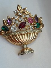 1947 Coro Pegasus Fruit Flower Basket Urn Pin Brooch Rhinestones