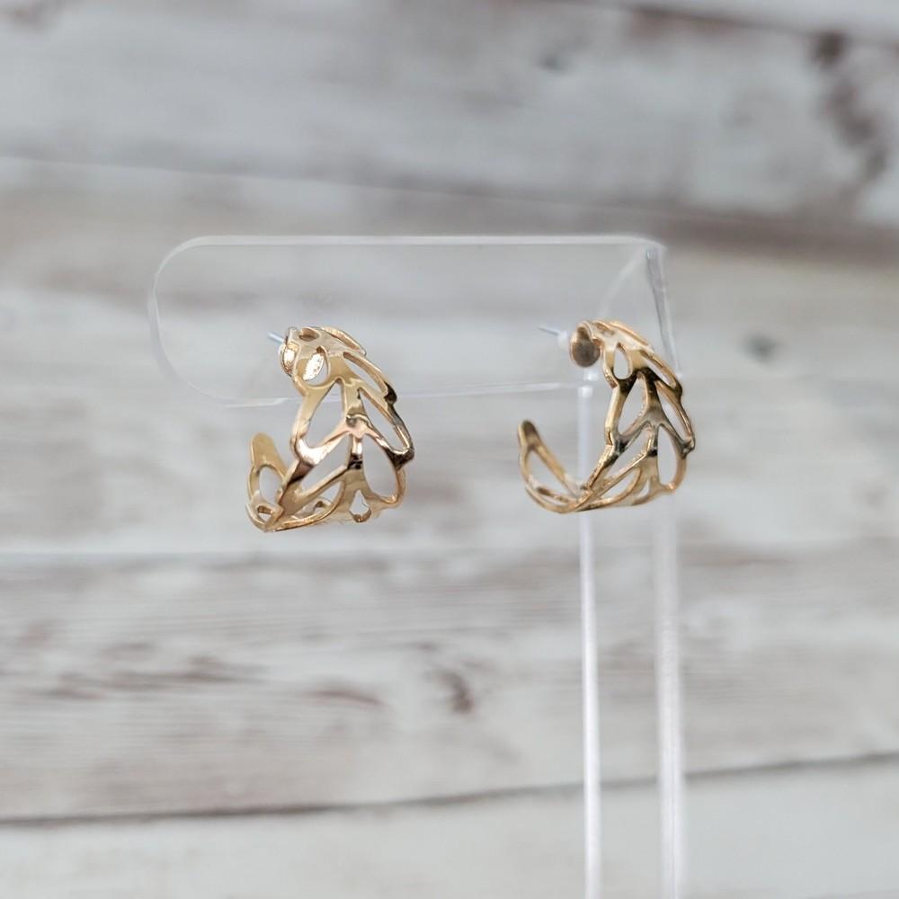 Vintage Earrings for Pierced Ears Gold Tone Pretty Cut Out Hoop Like