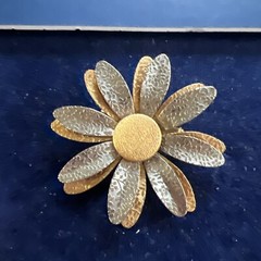 Vintage Two Tone Silver & Gold Flower Brooch