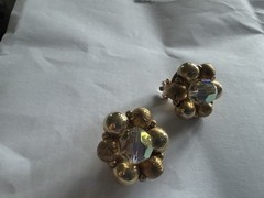 Lisner gold and crystal cluster clip on earrings