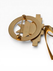 VINTAGE MATTE GOLD-TONE ABSTRACT SUN AND MOON DANGLE BROOCH