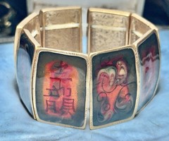 Vintage Gold Tone Asian Symbol Enamel Reddish-Orange-Green Stretchy Bracelet