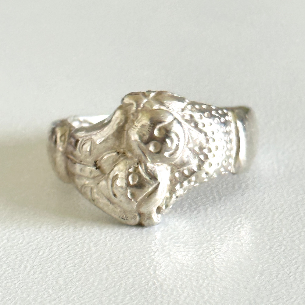Vintage 925 Sterling Silver Smiling Facing Unique Band Ring Size 6.25