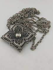 1960 CELEBRITY antiqued silver-tone 2 chains floral filigree pendant necklace