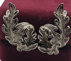 Lisner Wavy Leaves Climber Clip On Earrings Textured Silver Tone Vintage