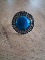 Vintage southwestern style /boho faux turquoise adjustable ring.