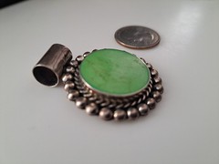 Vintage Mexico 925 Sterling Necklace Green Stone Pendant Glass Beads 16″ Toggle