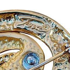 TONA – Large Vintage Signed Gold Toned Swirl Brooch