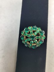 Vintage Gold Tone Green Emerald Faceted Glass Cluster Brooch Pin 1.5 Inches