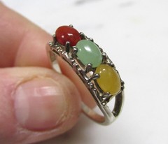 Beautiful 3 Stone Jade Sterling Silver Ring ~ Size 9.75 ~ 3.3g ~ 11-A605