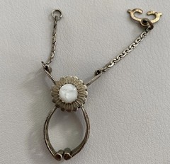 Vintage Cowboy Western Silver Goldtone Ladies Glove Clip Dangle Tie CLIP
