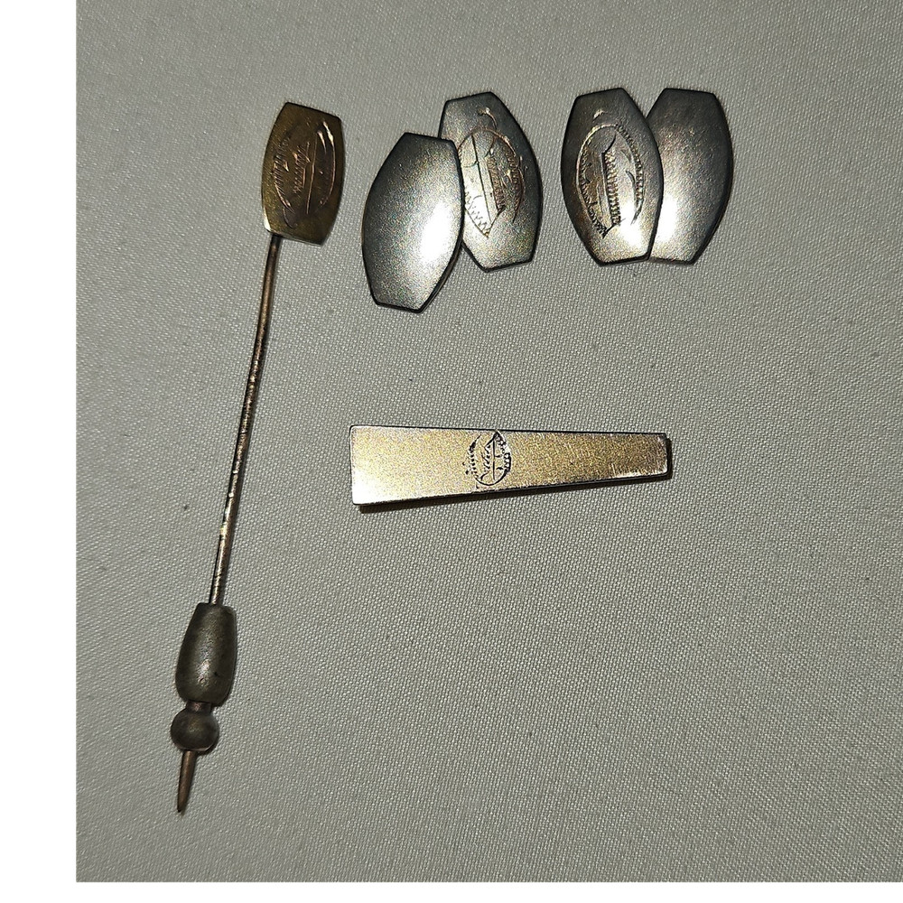 Genuine late Victorian to early Art Deco era gentleman’s dress set.