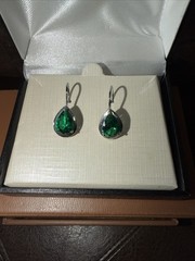 Vintage FAS 925 Sterling Silver Pear Cut Green Emerald CZ Leverback Earrings