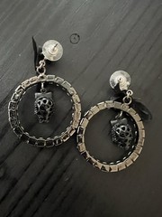 Betsey Johnson Skull Earrings Rare – G2