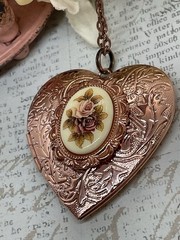 Fancy ROSE Gold Heart Locket Photo Pink Victorian Anniversary Wedding Necklace