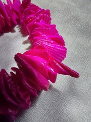 Vintage 1980s Hot Pink Dyed Shell Chunk Bracelet Stretchy Statement Retro Boho
