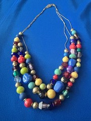 Fun Multi Color 3 Strand Graduated Beads On Gold Toned Chain – BRIGHT!