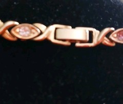 Vintage Gold Toned XO Hugs And Kissess Tennis Bracelet With Clear And Pink…