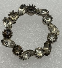 Vintage Smoky Gray Clear Prong-Set Rhinestone Wreath Brooch Silver-Tone Unsigned