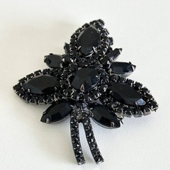 Vintage Jet Black Rhinestone Juliana? D&E Flower Plant Statement Brooch Pin
