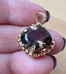VINTAGE 14K YELLOW GOLD LARGE CUSHION CUT SMOKY QUARTZ PENDANT CHARM NECKLACE