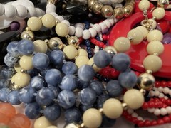 4Lb Mixed Mystery Jewelry Lot Vintage Mod Boho Bead Necklaces Bracelets Earrings