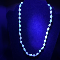 Vintage Mother of Pearl And Bead Necklace – 19”