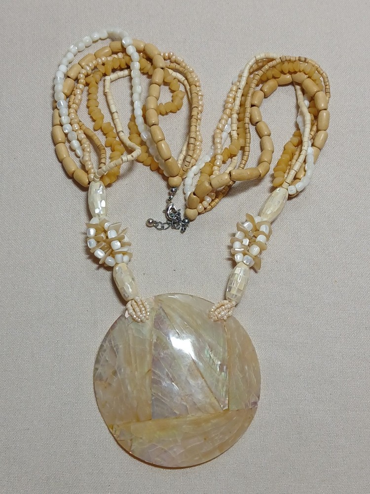 Mother Of Pearl Bead Pendant Necklace 25″