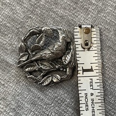 Cardinal BIRDS AND BLOOMS Limited Edition 1999 Vintage Pin Silver Leaves