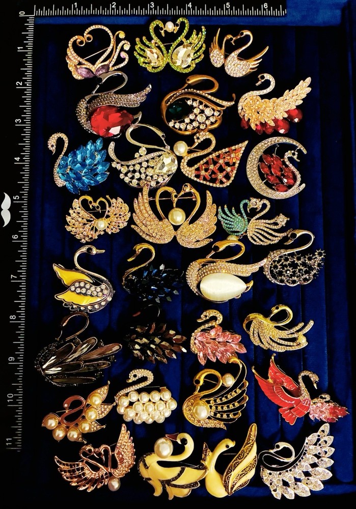 Lot 30 Swan Brooch Pins Rhinestone Enamel Pearl Crystal Bird Graceful Gem