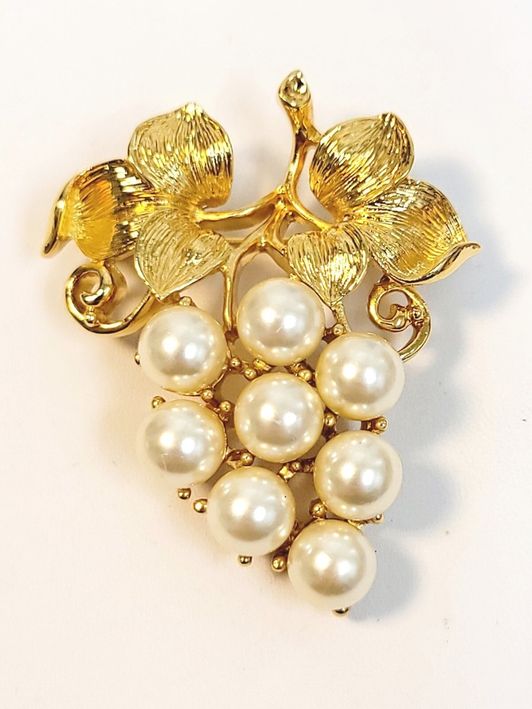 Vintage Estate Faux Pearl Goldtone Grape Brooch