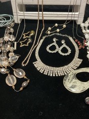 Vintage To Modern Mixed Estate Costume Jewelry Lot Silver Tone Rhinestones More