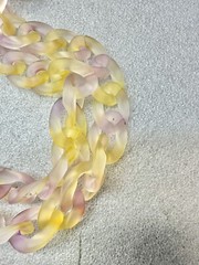 Lucite Lavender Yellow Frosted Chunk Chain Link 26” Necklace NWT