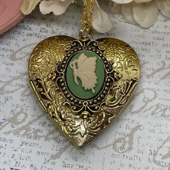 Gold Heart Locket Photo Birthday Anniversary Wedding Green Butterfly Necklace