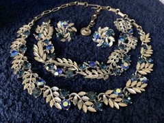 Lisner 3 Piece Demi Parure Set Dark Blue & Borealis Crystals On Silver Tone Vine