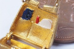 VINTAGE ENGLISH 9K GOLD PURSE / HANDBAG GOOD QUALITY CHARM c1953
