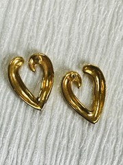 Estate Goldtone Open Swoosh Hearts Post Earrings for Pierced Ears – 0.75 x 1 and