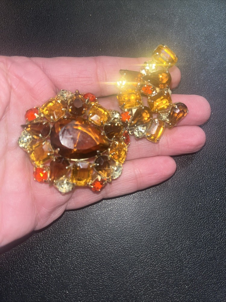Juliana D &E DeLizza Elster Fall Color Brooch and Earring Set Book Piece #7373