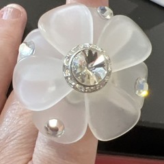 Lucite Plastic Flower Ring Size 7