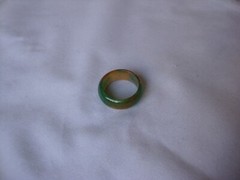 VINTAGE 1970s HONG KONG MULTICOLOR JADE AGATE 3MM X 10MM BAND SZ 9
