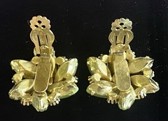 VTG Signed WEISS Flower Earrings Green Glass & Aurora Borialis Rhinestones